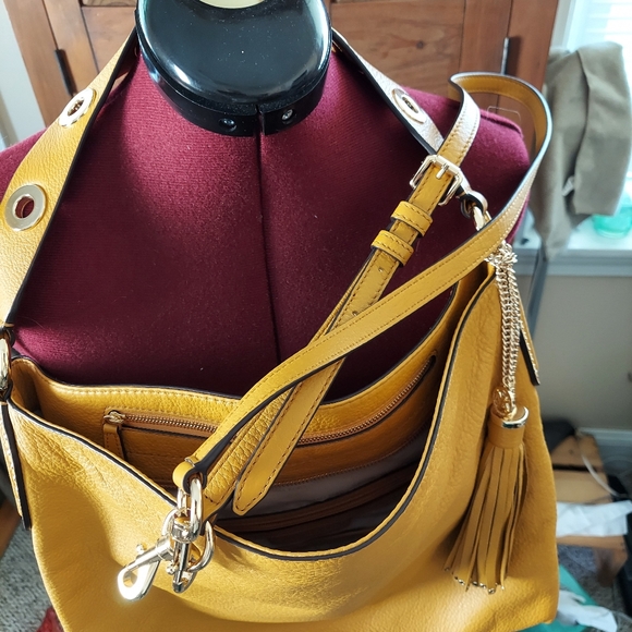 Michael Kors Brooklyn - Picture 14 of 16